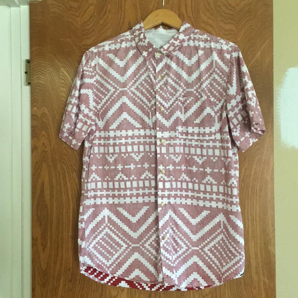 Men’s short sleeve button up shirt